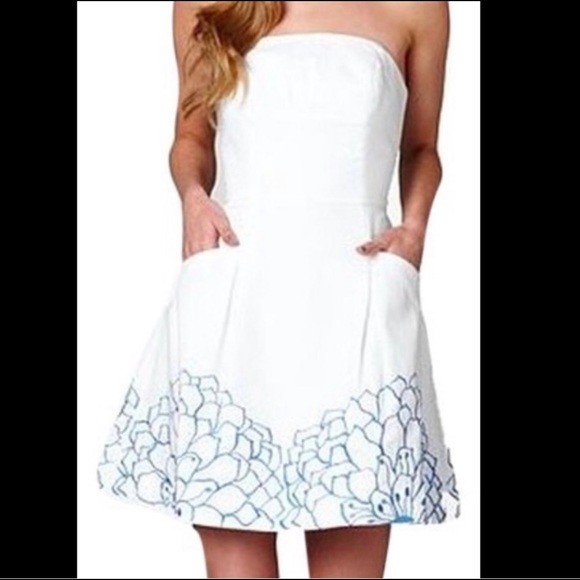 Lilly Pulitzer Dresses & Skirts - HP 🎉 Lilly Pulitzer | Tea Party Blossom Dress